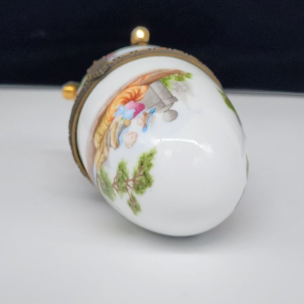 Porcelain Footed Egg Trinket Presentation Box Courting Scene VTG 4" J. Furmani - Picture 10 of 10